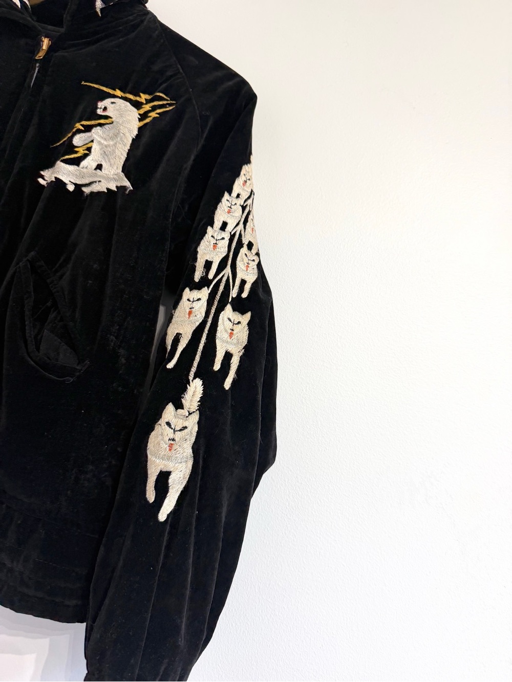 Vintage 1950s Alaska the last frontier reversible velour embroidered jacket - Picture 9 of 15